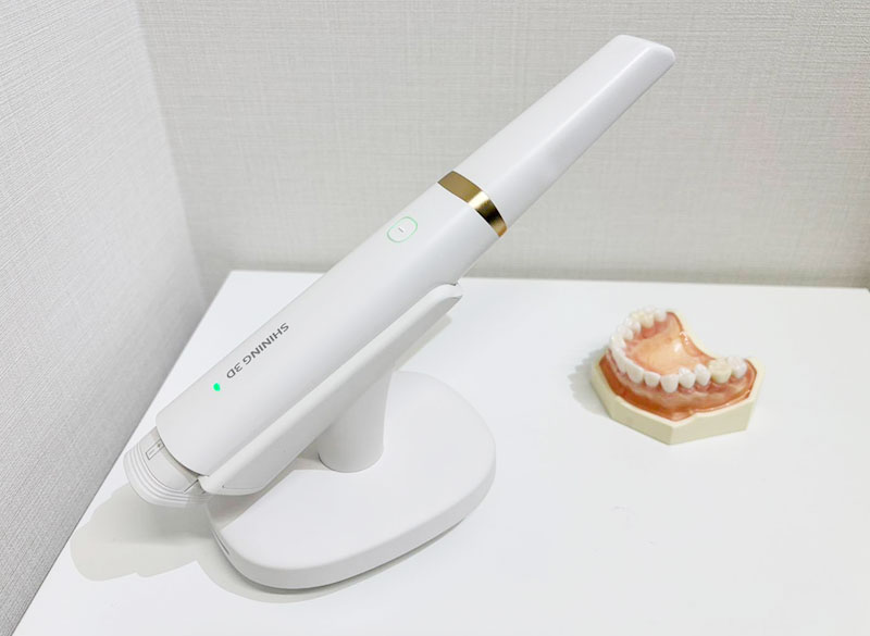 口腔内スキャナー